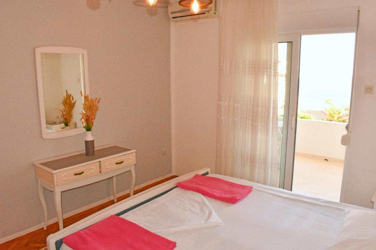 Studio Apartments Jupo Улцинь Екстер'єр фото