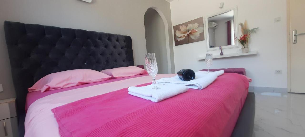 Studio Apartments Jupo Улцинь Екстер'єр фото