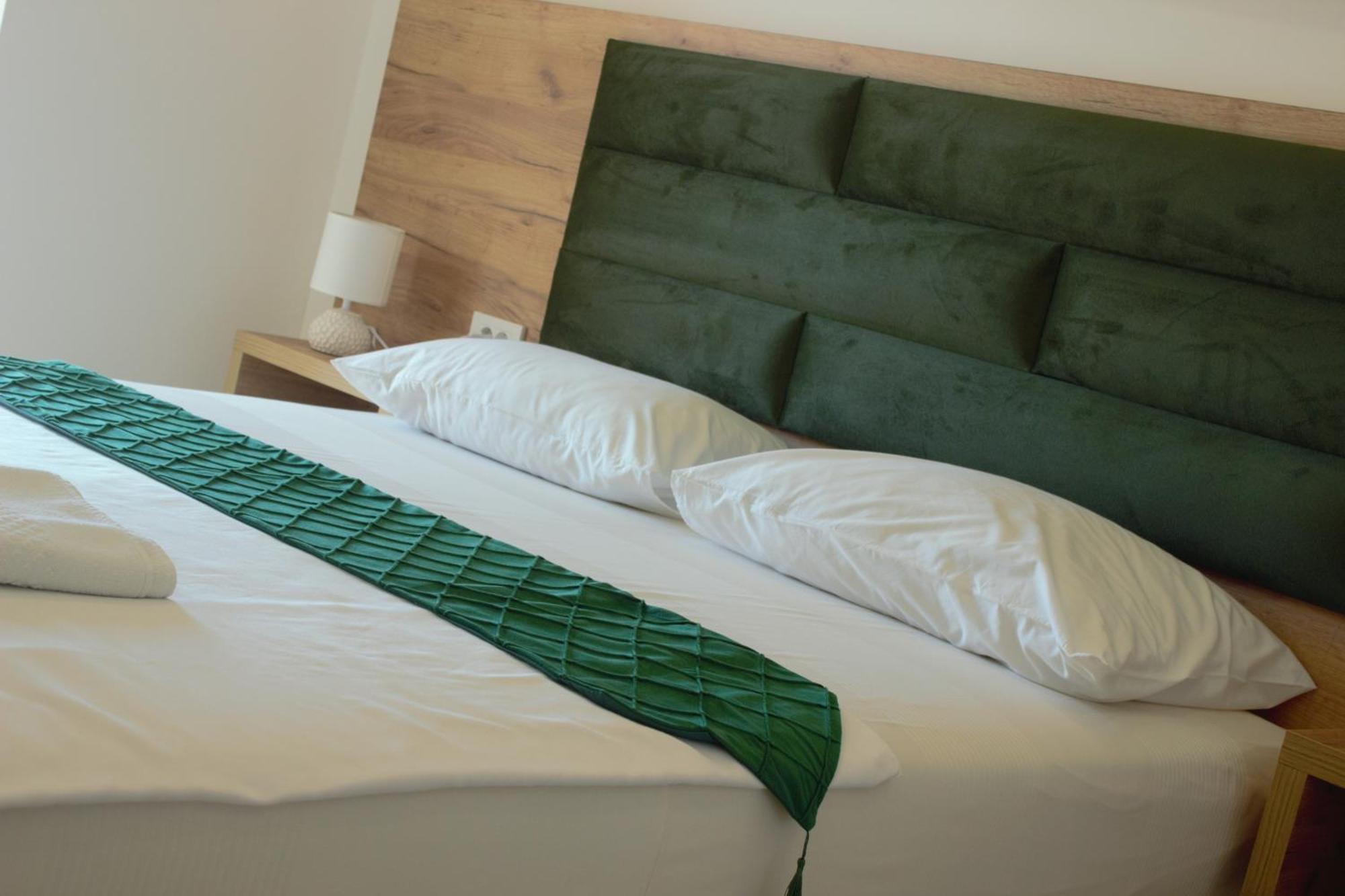 Studio Apartments Jupo Улцинь Екстер'єр фото