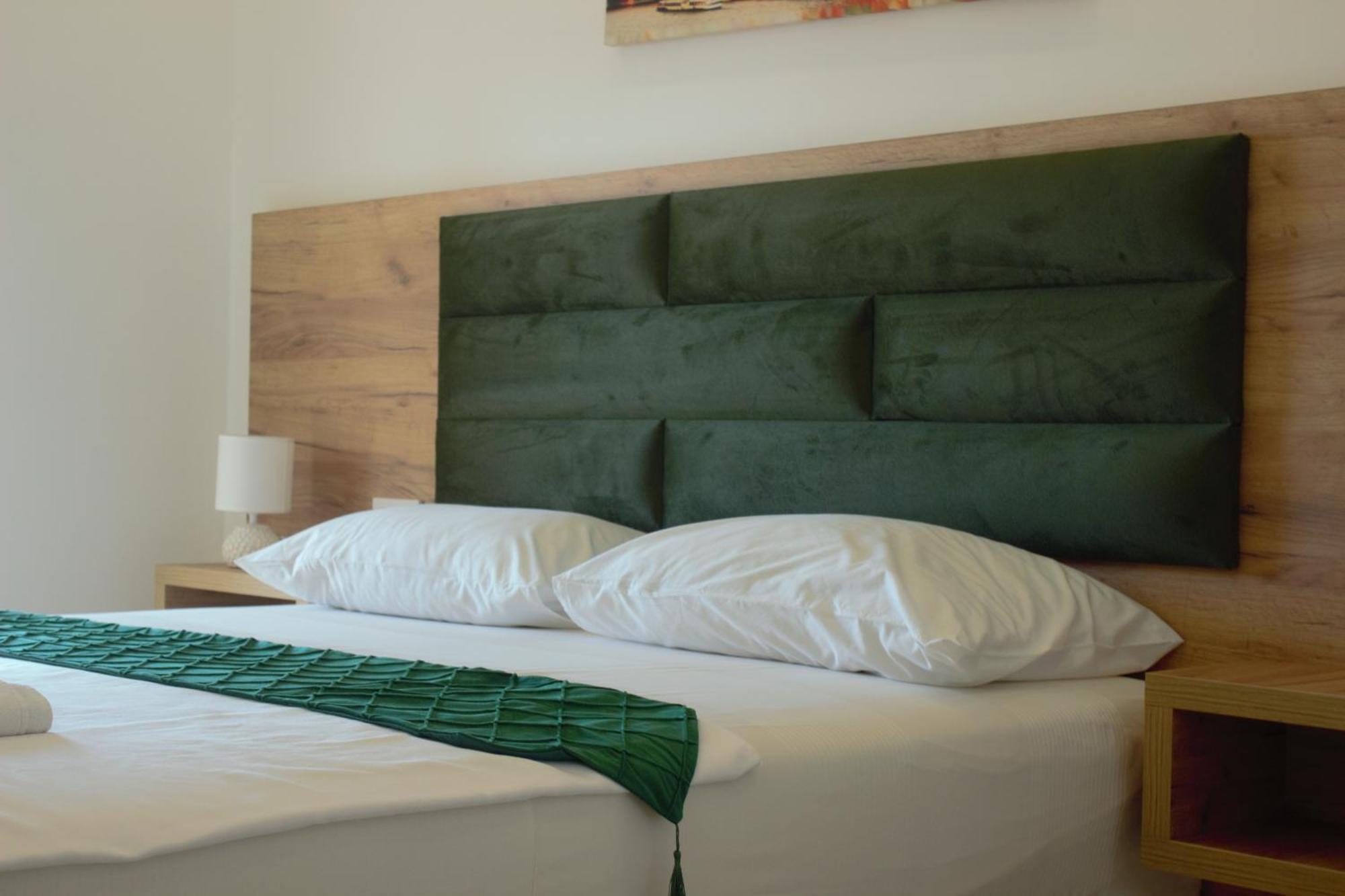 Studio Apartments Jupo Улцинь Екстер'єр фото